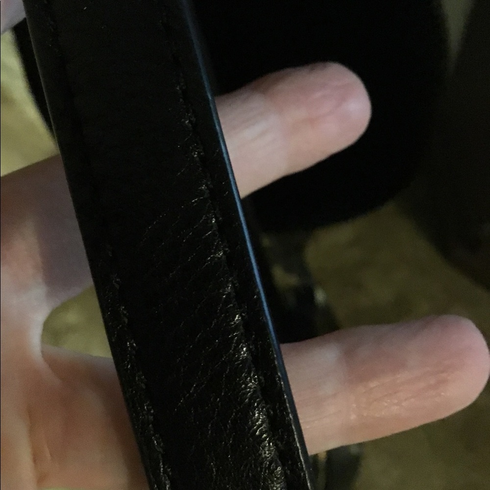 Like New Kate Spade Crossbody. - Picture 8 of 8